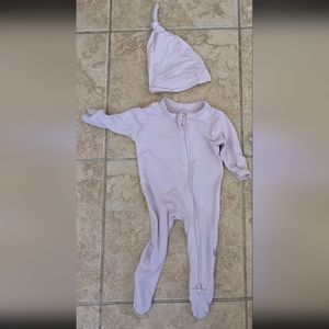 Ktye Baby NEWBORN footie pajamas and matching hat